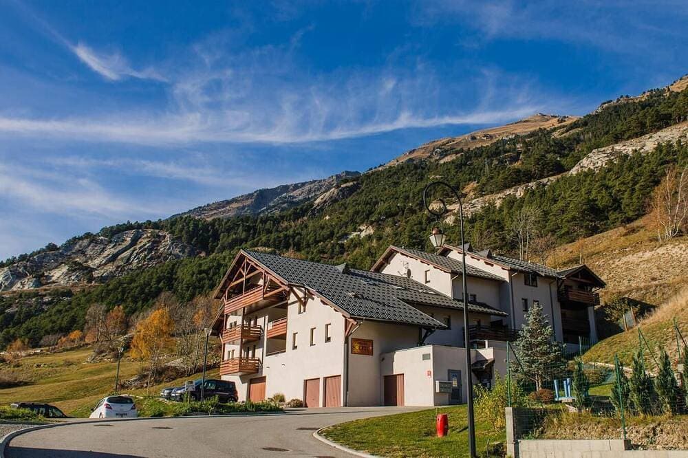 Foto 12 von 30: Parkmöglichkeiten, fernseher, schließfach für die skier, 34m², La Norma