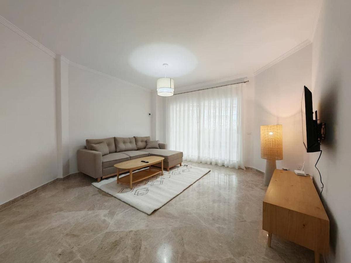 Foto 4 von 21: 2-Bed Apartment in Calahonda Park, Walk to Beach