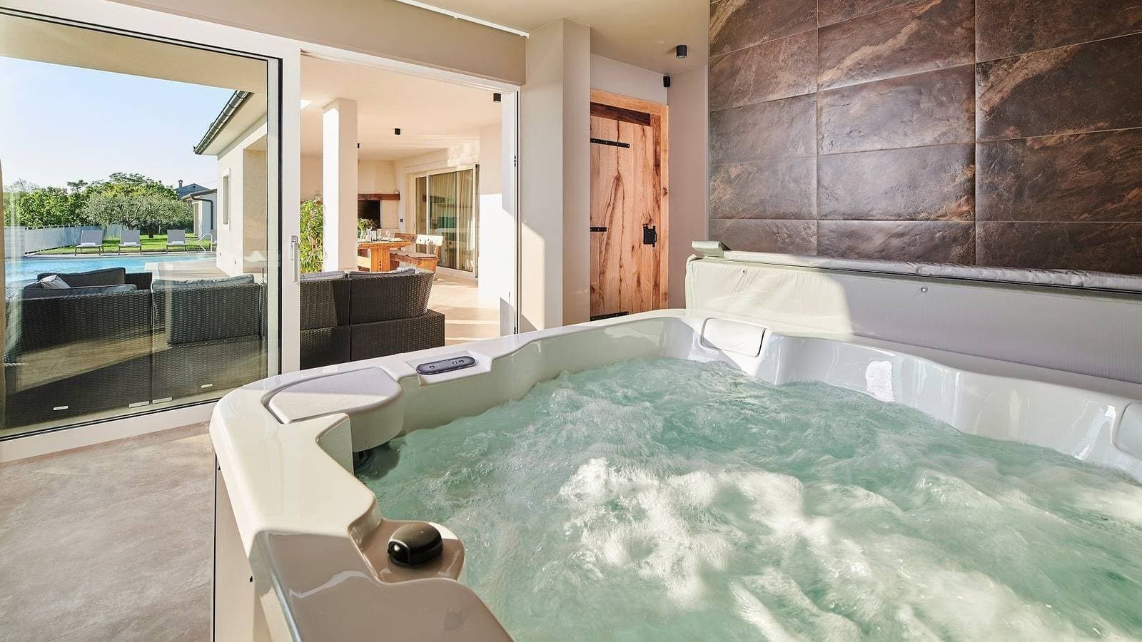 Foto 9 von 40: Bezaubernde Villa Grgo mit Pool und kleinem Wellnessbereich