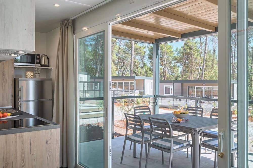 Foto 10 von 30: Schöne Wohnung in einem Ferienhaus für 6 Leute mit Klimaanlage, Pool,  W-Lan, TV und Terrasse