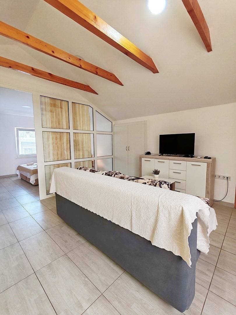 Foto 4 von 12: Ferienwohnung für 4 Personen mit Garten