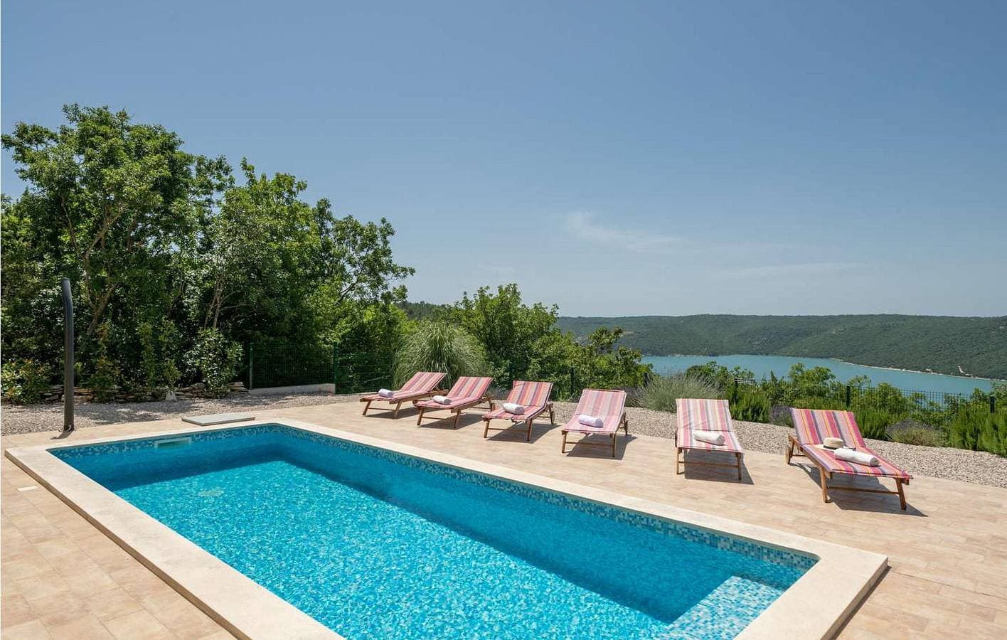 Foto 7 von 46: Reizende 2-Zimmer-Wohnung mit Pool, Terrasse und in Küstennähe