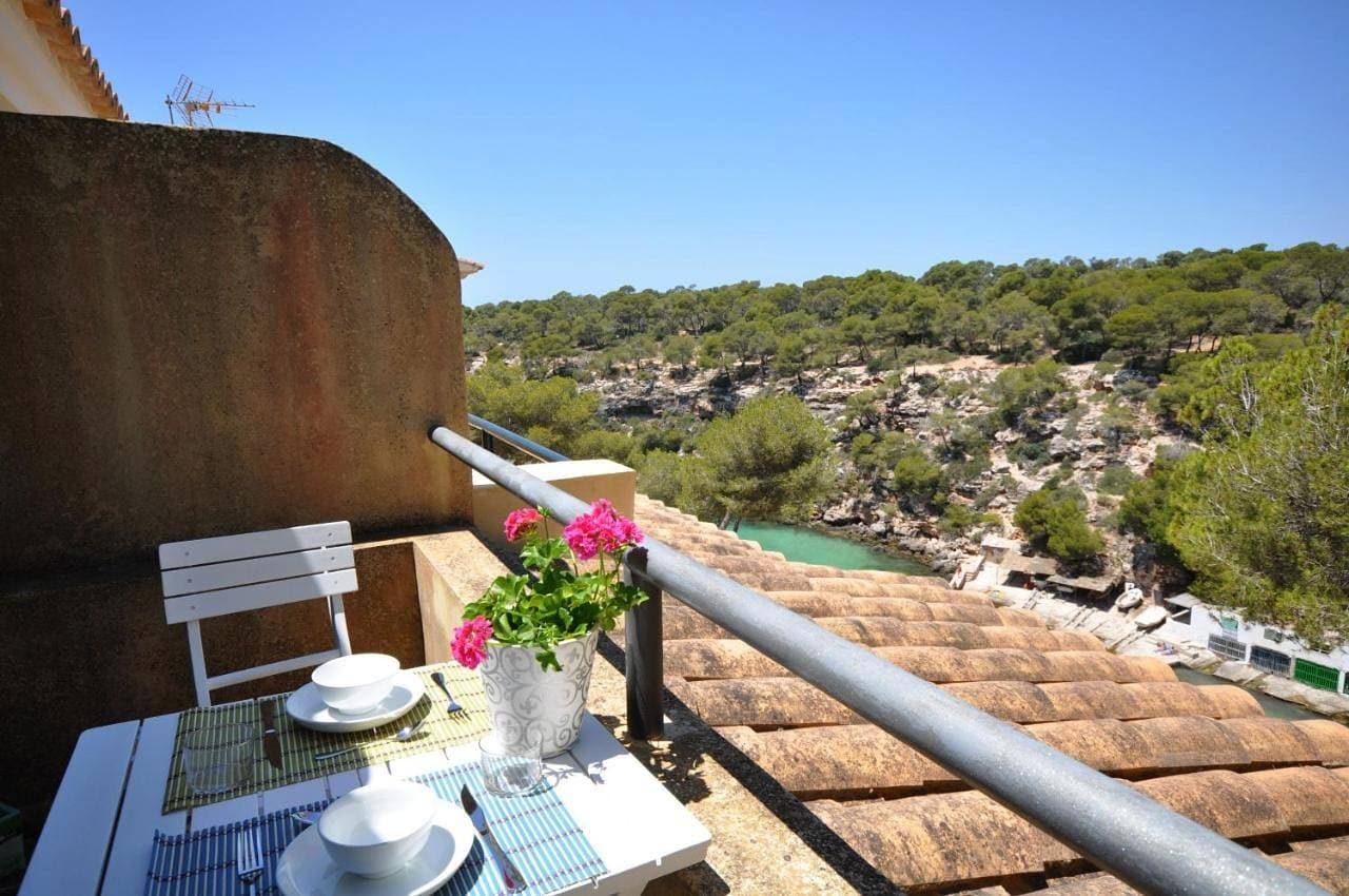 Foto 2 von 33: Three-Bedroom Villa with Sea View