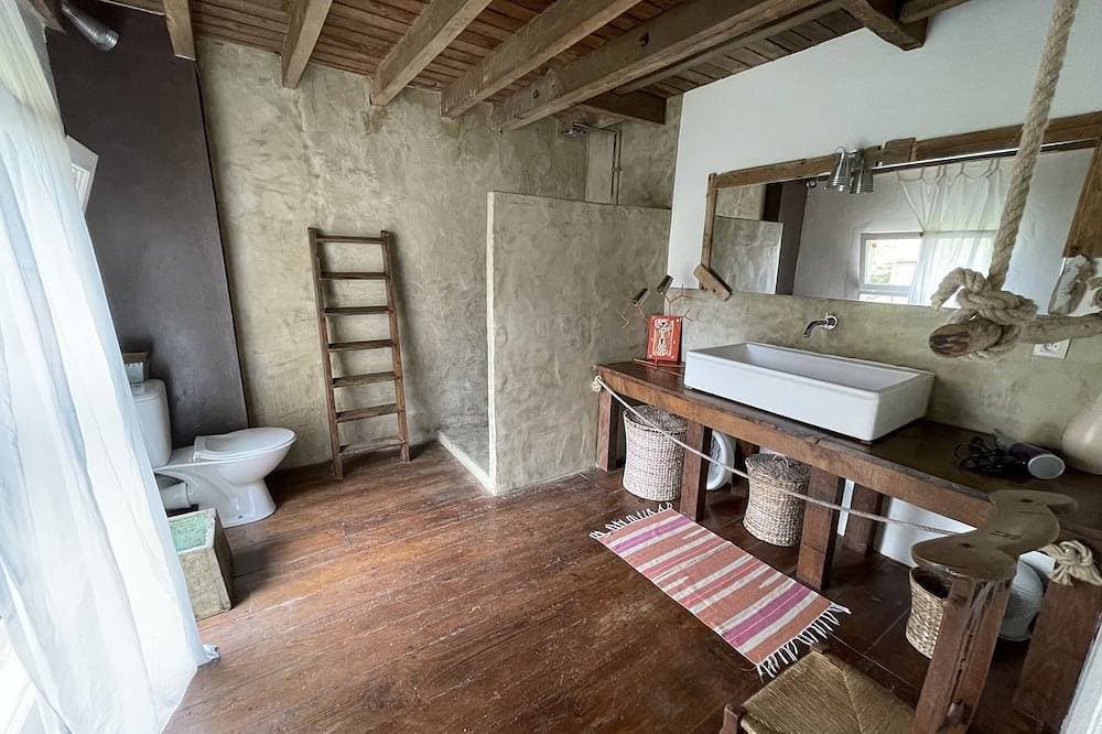 Foto 10 von 29: La Grange: Between sea and mountains, spacious gîte with private pool.