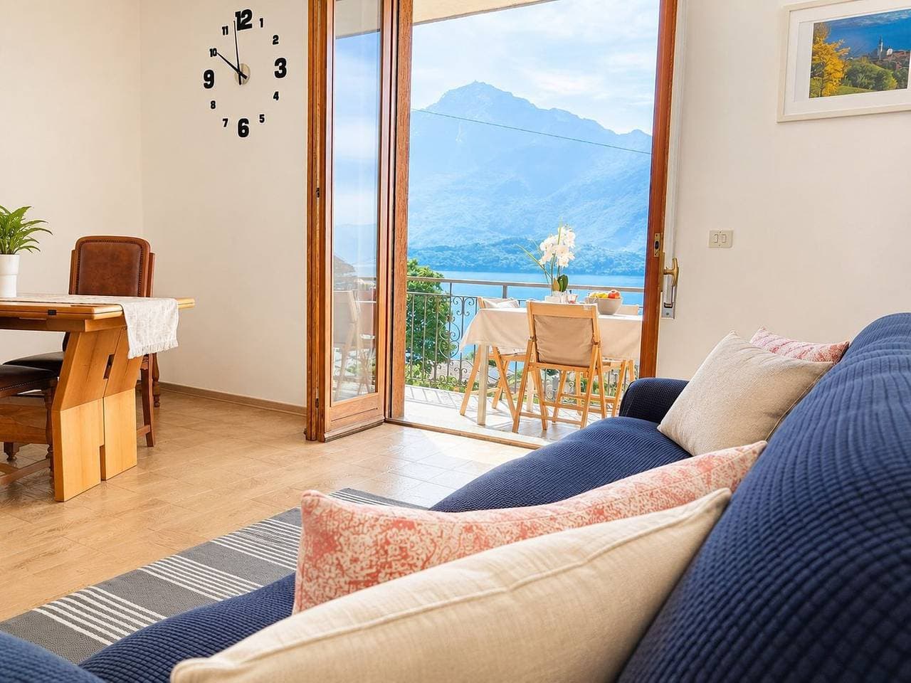 Foto 4 von 34: Labreva Ferienwohnung Augusta in Domaso mit Seeblick, Balkon und 2 Schlafzimmern