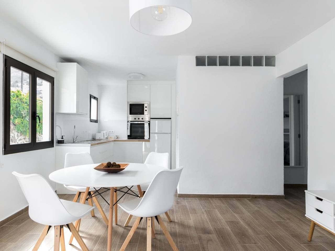 Foto 7 von 32: Ferienwohnung für 4 Personen mit Terrasse