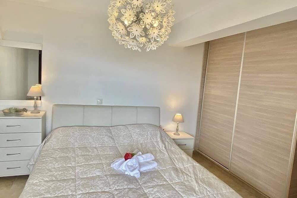 Foto 2 von 30: 3 Zimmer Ferienwohnung mit Ausblick Oasis (Rose) oberhalb von Georgioupolis