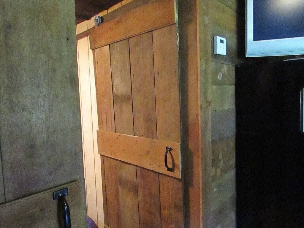 Foto 8 von 44: Winziges Haus, nur wenige Minuten vom See Hartwell / Clemson entfernt, sicherer Bootsraum mit Batt-Ladehafen