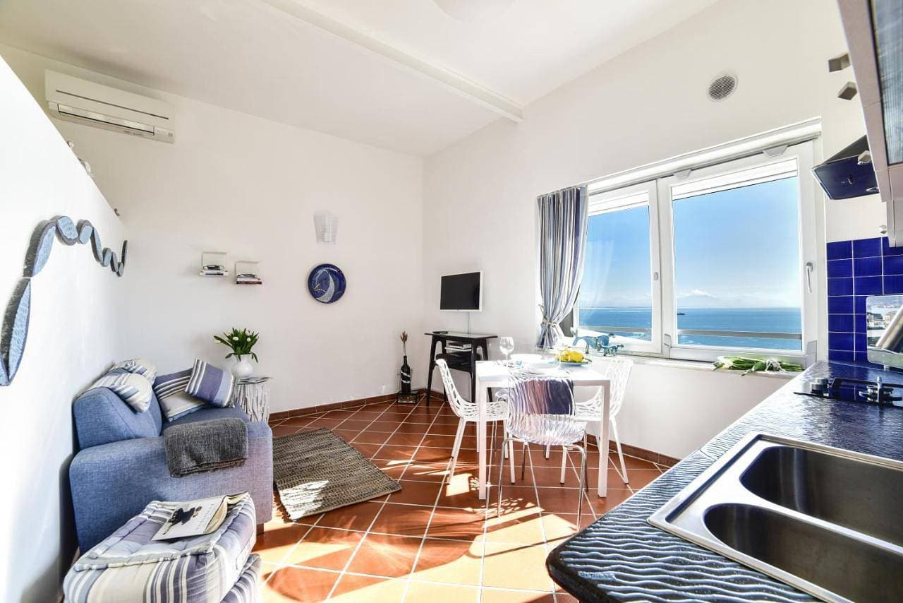 La Suite 48 1