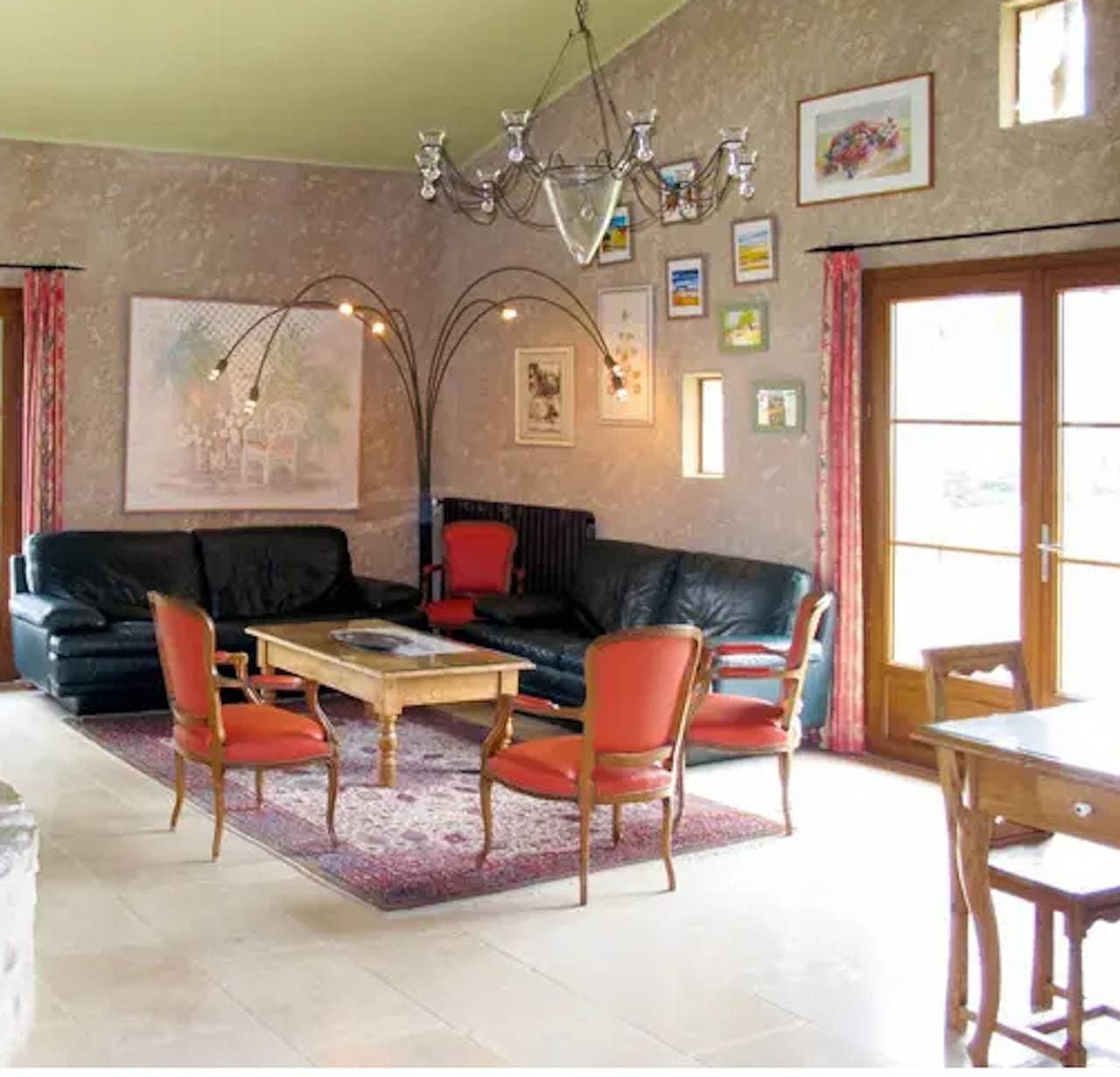Foto 6 von 45: Charmante Villa in Saint-Maime mit Privatpool