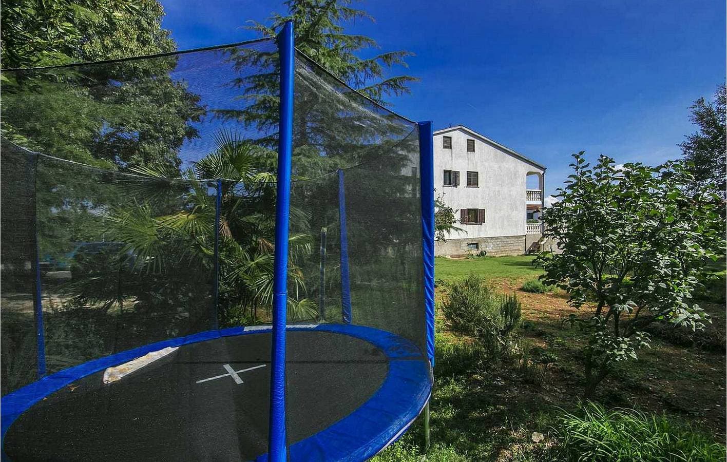Foto 11 von 35: Gemütliche 100 m² große Wohnung mit Terrasse, WLAN und Parkplatz in der Nähe des Stadtzentrums