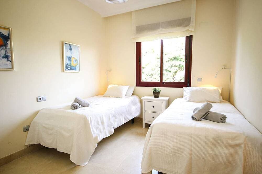 Foto 4 von 27: Penthouse Estepona great sea views & beach access