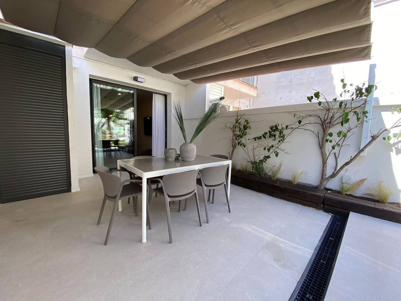 Foto 9 von 35: Ferienwohnung für 7 Personen mit Garten