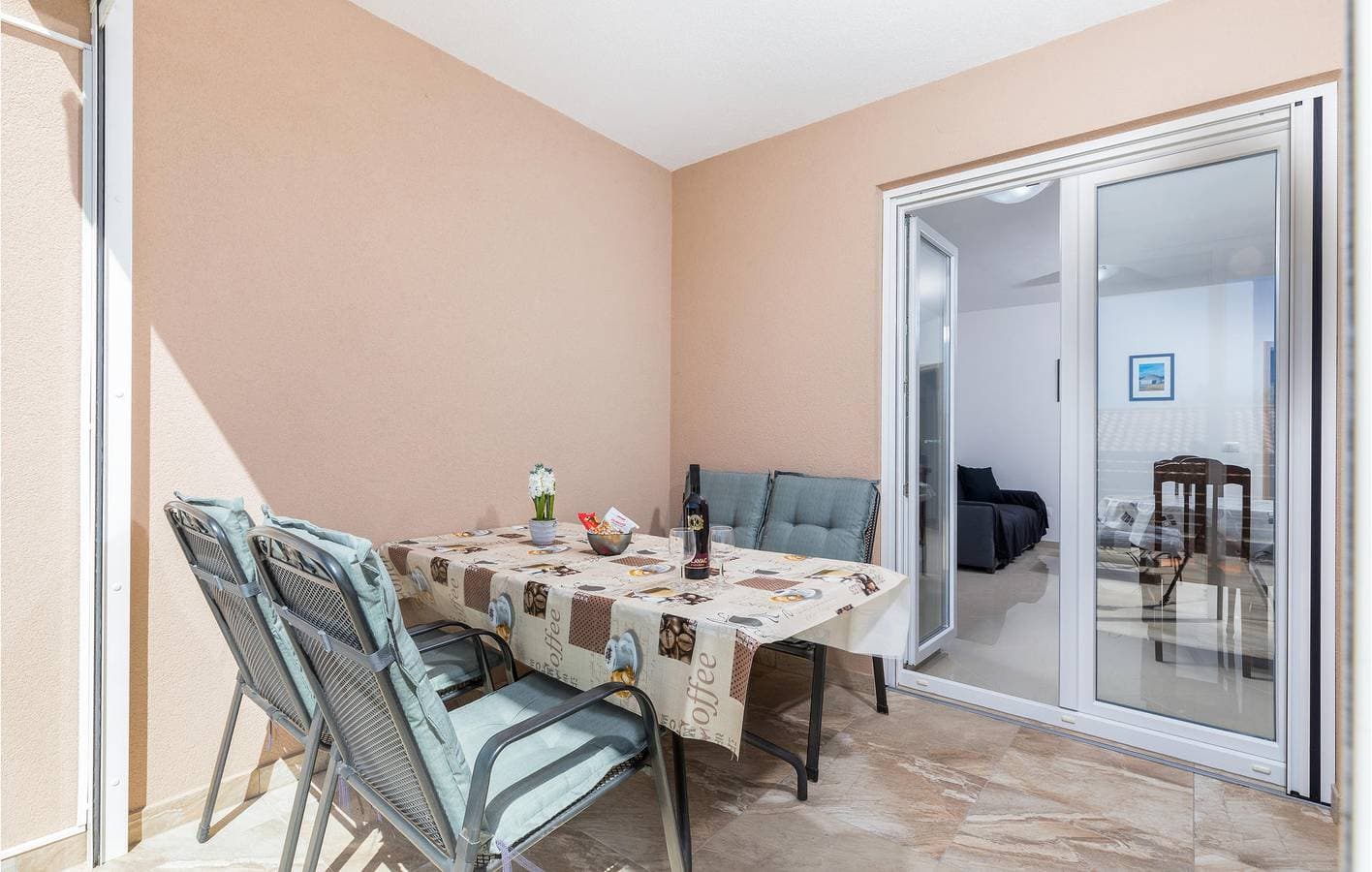 Foto 9 von 23: Gemütliche Ferienwohnung mit Terrasse, WLAN und in der Nähe eines FKK-Strandes