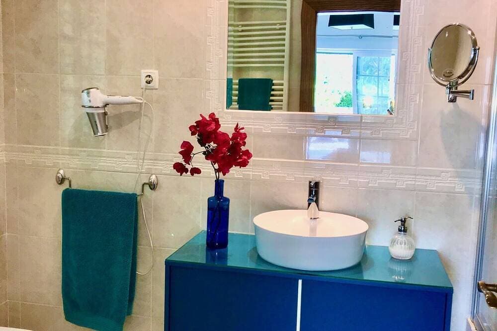Foto 6 von 30: Exklusive Ferienvilla nahe Meia Praia, Lagos – Pool, WLAN, AC & mehr