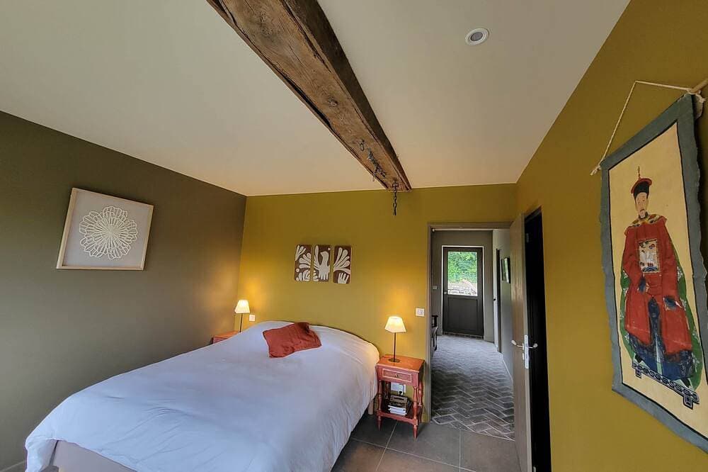 Foto 4 von 30: Character house bordering the forest