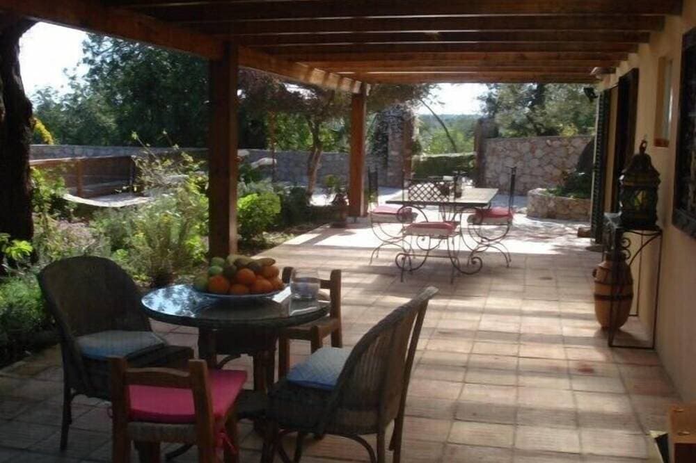 Fabulous Designer Villa, Own Pool And Gardens, Amazing Views Over Tavira To Sea 1