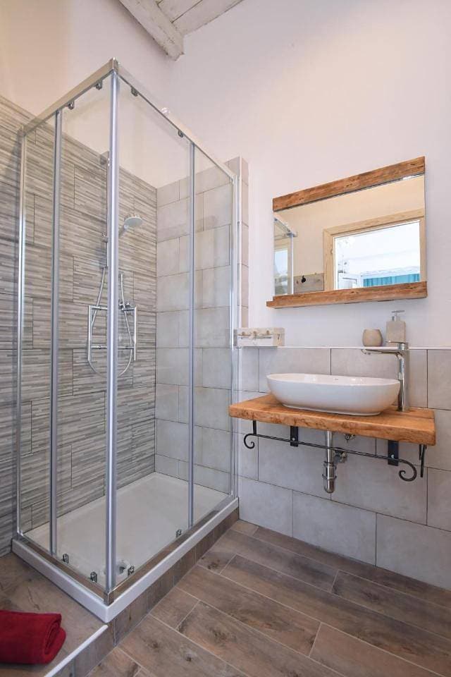 Foto 7 von 11: Double Room without windows and with private bathroom