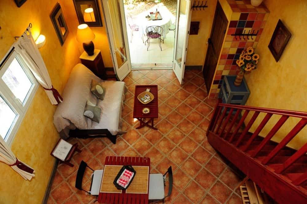 Foto 6 von 30: Charmante Cottages, privater beheizter Pool und Solarium im Innenbereich, privater Außenbereich