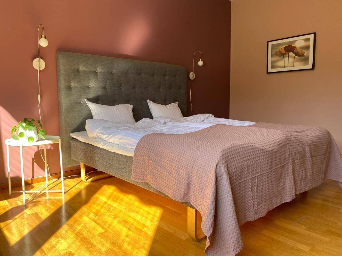 Foto 5 von 13: Double Room with Private Bathroom