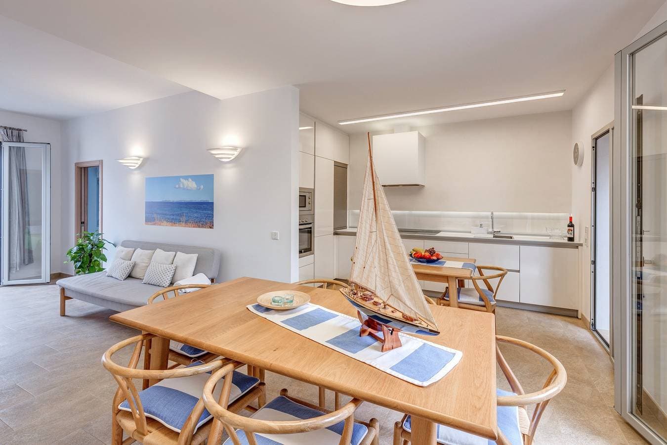 Foto 4 von 28: Ferienhaus nur wenige Meter vom Meer entfernt mit WLAN, Klimaanlage und Terrasse