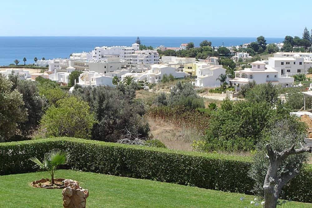 Foto 8 von 27: T1 ruhigen sonnigen Balkon mit Blick auf das Meer und die Landschaft Armacao de Pera Algarve