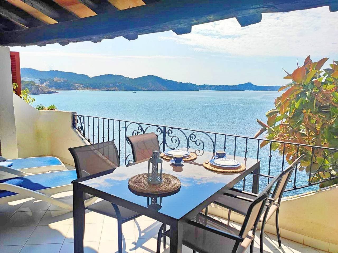 Foto 8 von 49: A3015 Meerblick-Wohnung für 2 Personen in Cala Fornells