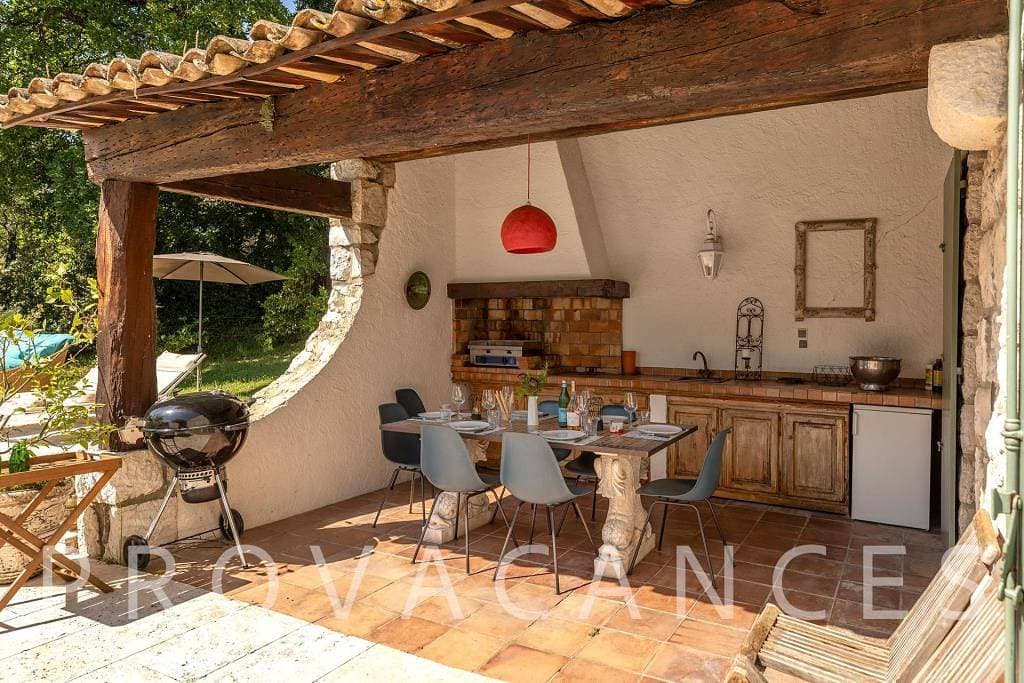 Foto 9 von 60: Charmantes Steinhaus mit Pool am Stadtrand von Tourrettes-sur-Loup