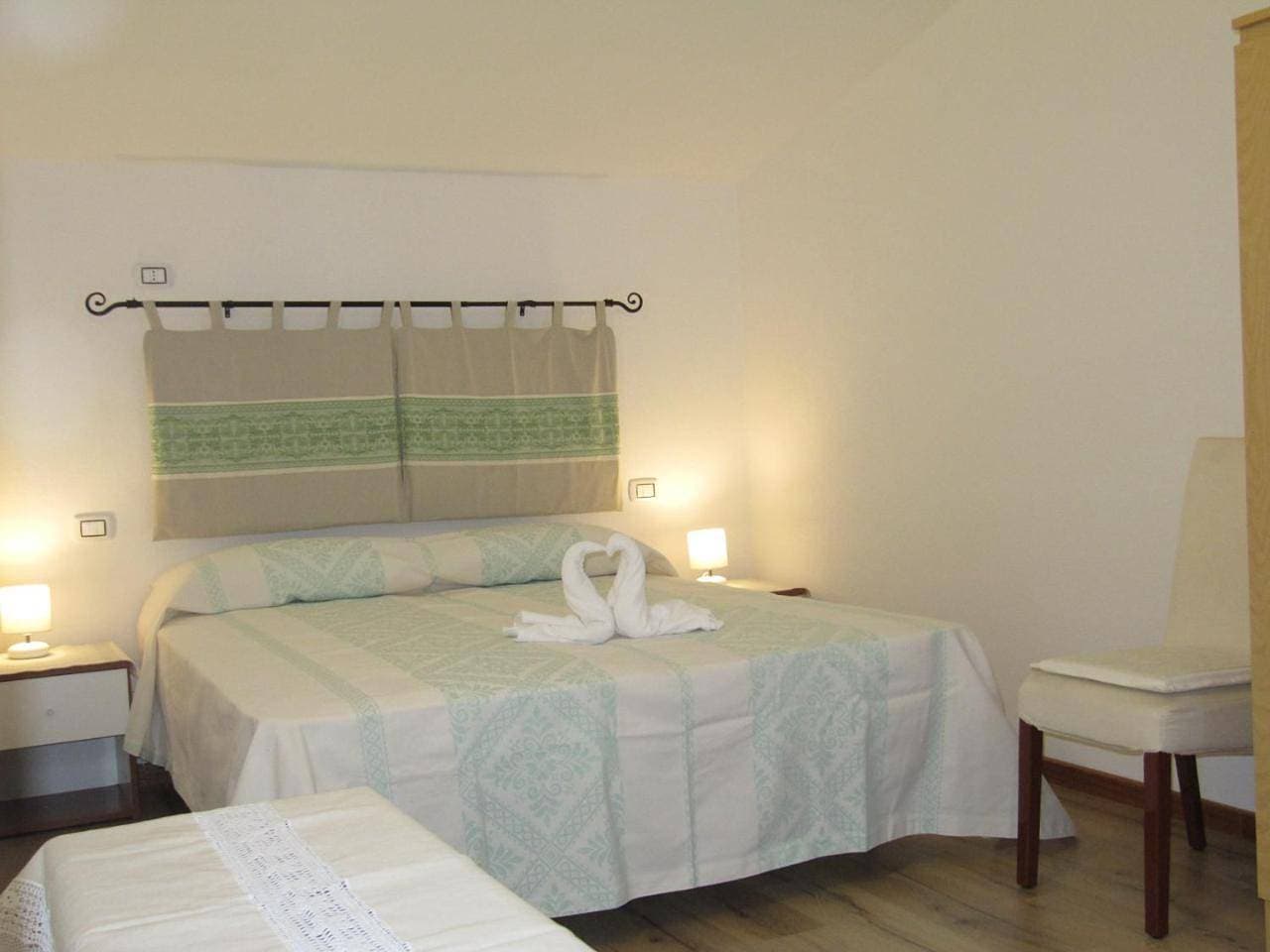 Foto 9 von 13: Double Room with Private Bathroom