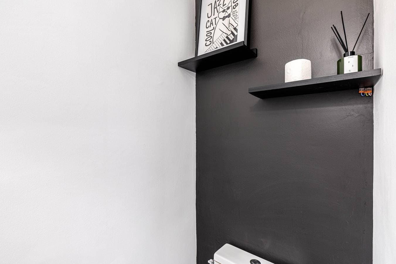 Foto 12 von 17: GuestReady - Black pearl close to the metro