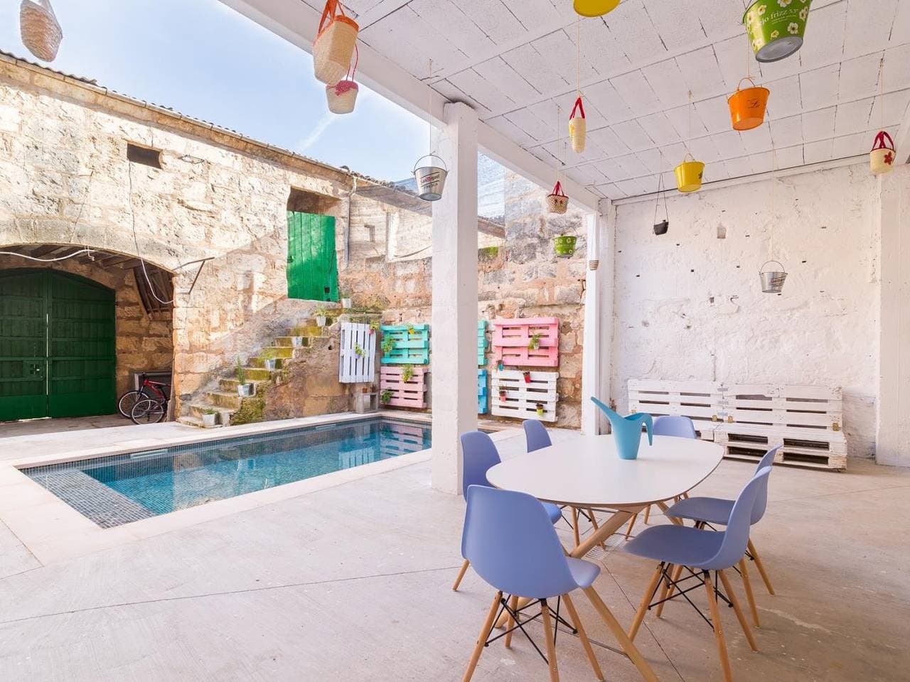 Foto 4 von 15: La Penya - Schönes Stadthaus mit Pool und Terrasse in Sa Pobla