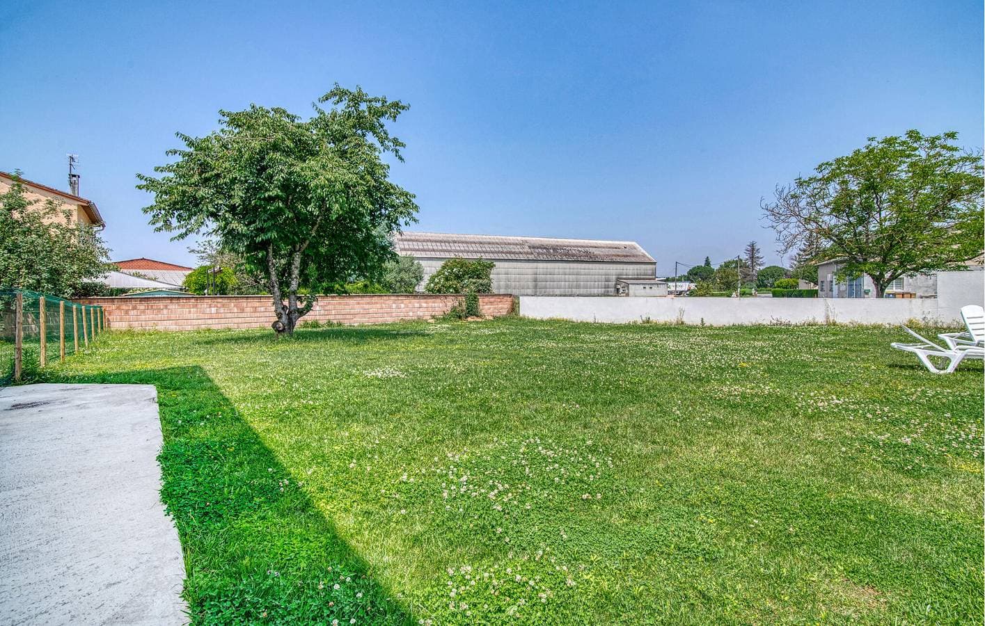 Foto 5 von 12: Gartenwohnung bei Puygouzon (37 Zeichen)
