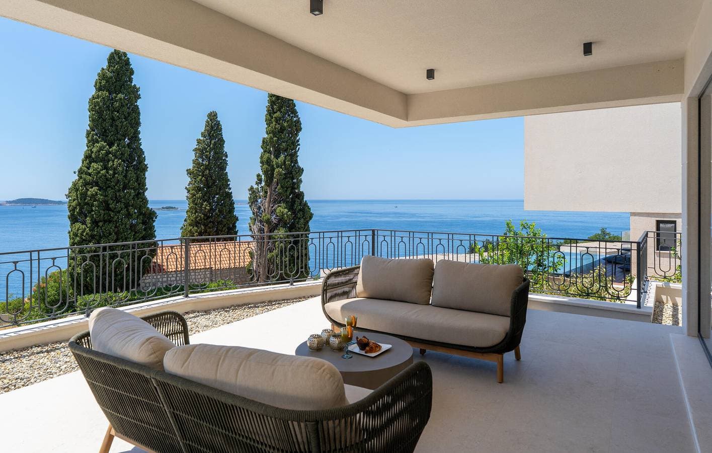 Foto 4 von 45: Geräumige 2-Zimmer-Wohnung mit Pool, Terrasse und 800 m zum Strand