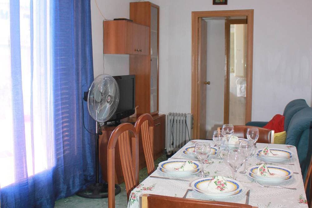 Foto 10 von 19: Sitges: Sol Penthouse WLAN, mit großer Terrasse mit Meerblick. Ab 50 € / Nacht