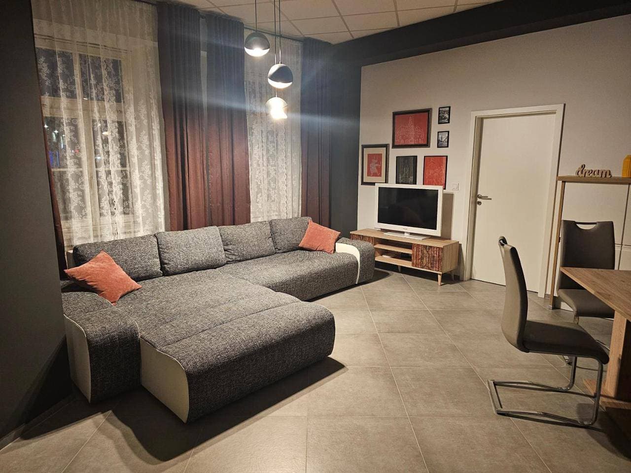 Foto 7 von 14: One-Bedroom Family Apartment