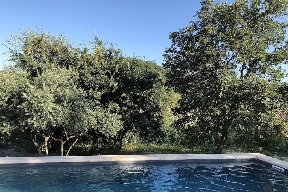 Beautiful contemporary house, swimming pool, terrace and large garden 1