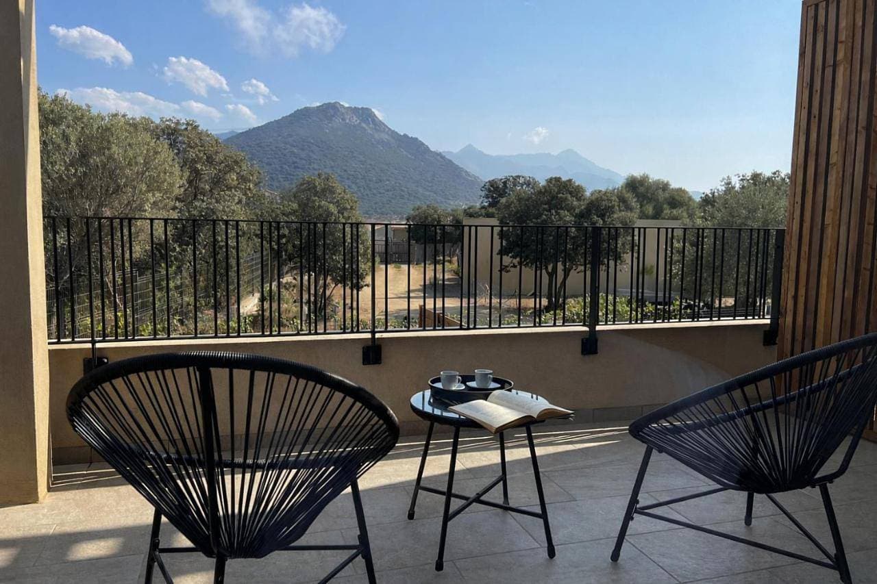 Foto 9 von 17: Villa with Private Jacuzzi