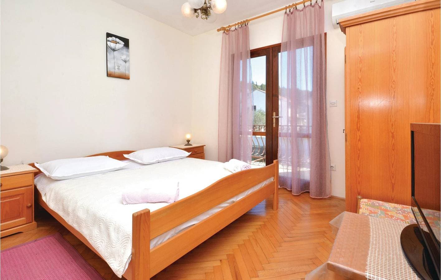 Foto 9 von 20: Gemütliche Wohnung mit Terrasse, WLAN und Parkplatz, 2,5 km vom Strand entfernt