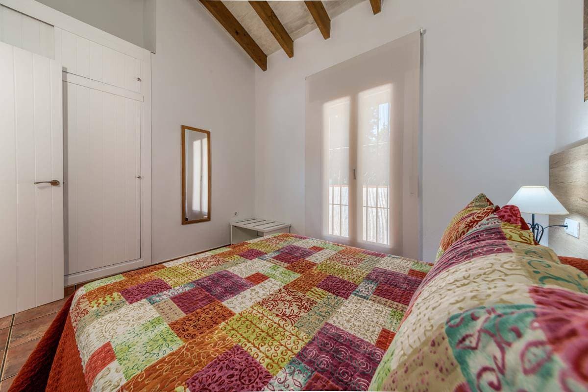 Foto 3 von 18: Casa Los Pinos Torre Atalaya - Andalusisches Cortijo mit viel Komfort und eingezäuntem Pool