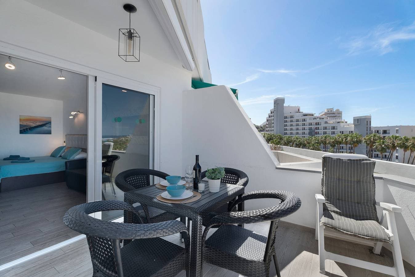 Foto 4 von 24: Ferienstudio 'Las Flores 407' mit Meerblick, Gemeinschaftspool und WLAN