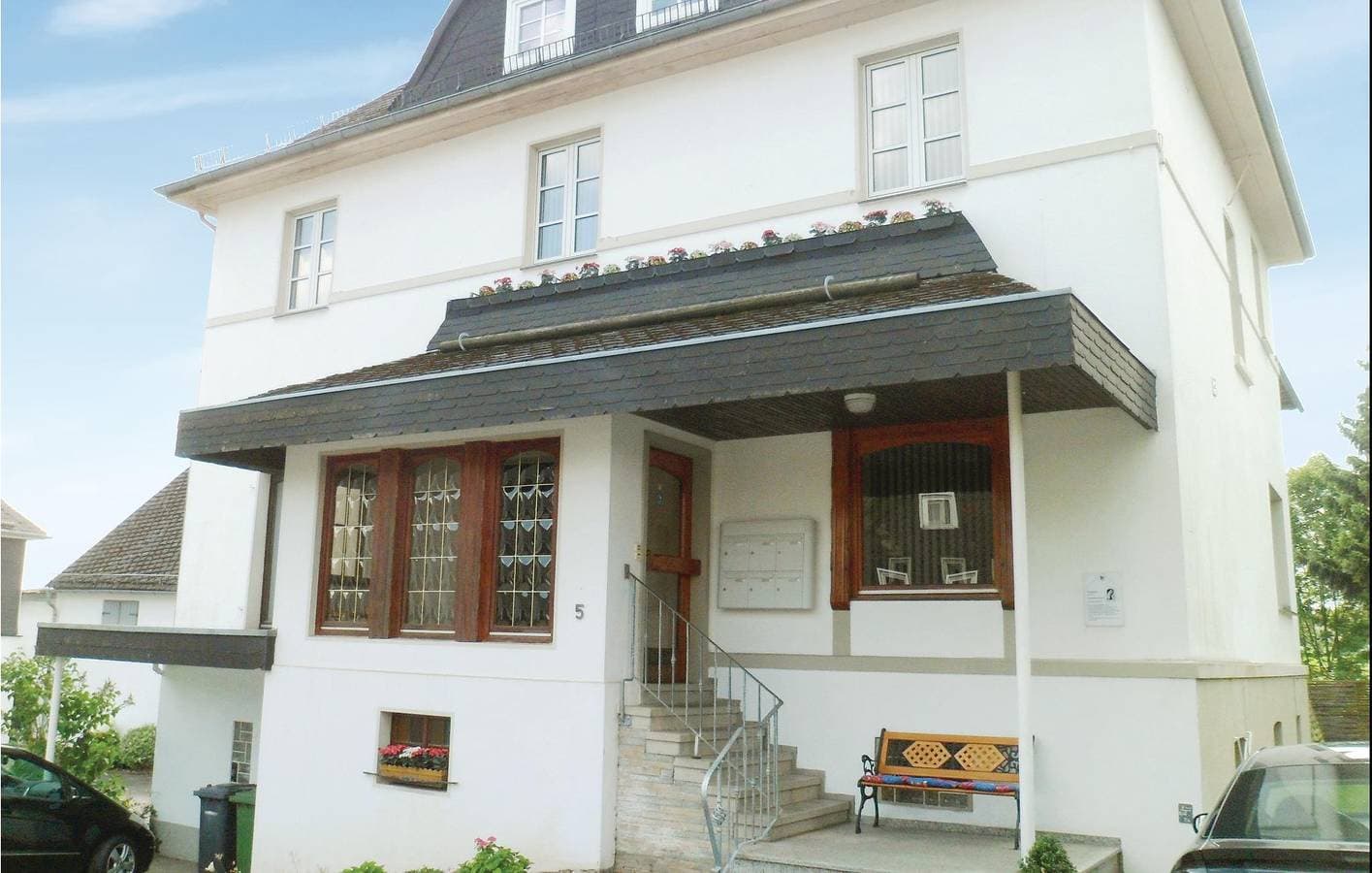 Erdgeschosswohnung mit Parkplatz, Internet & Hochstuhl in Referinghausen 1
