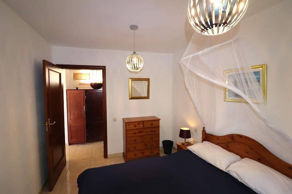 Foto 3 von 30: Eine Qualität nicht komplexe private Wohnung mit beheiztem Pool und offenen Ansichten