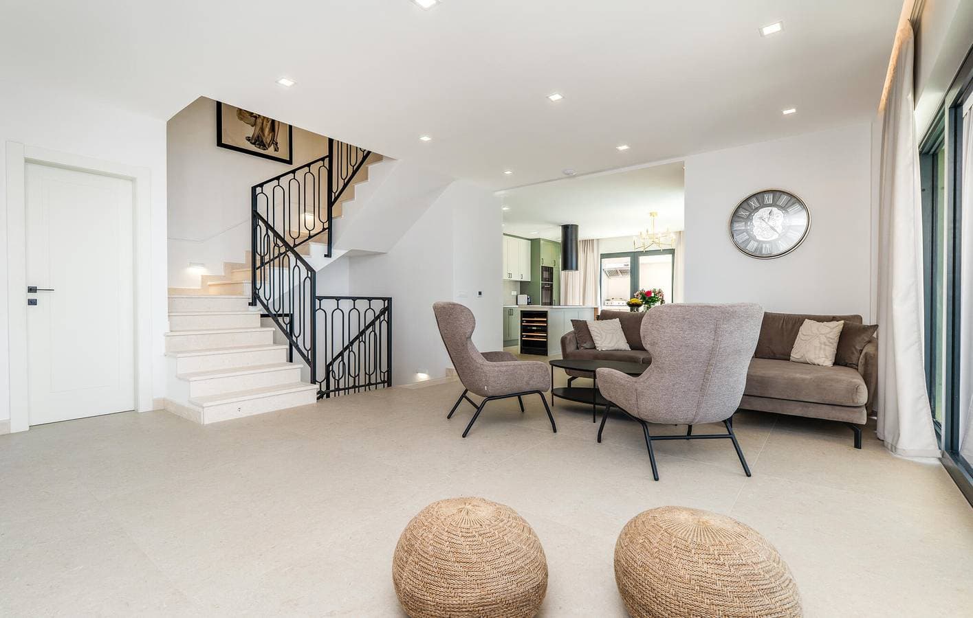 Foto 5 von 45: Geräumige 2-Zimmer-Wohnung mit Pool, Terrasse und 800 m zum Strand