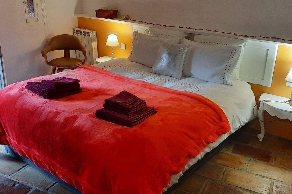 Foto 2 von 12: Typisches Landhaus - Saint-florent-sur-Auzonnet