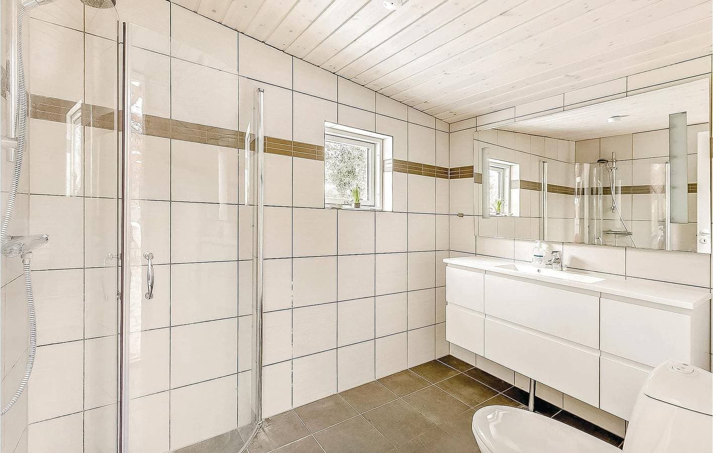 Foto 13 von 15: Ferienhaus für 4 Personen mit Terrasse