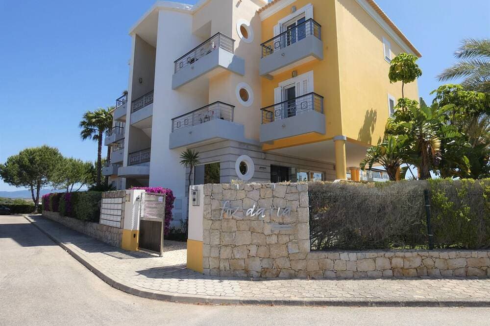 Foto 9 von 19: Apartment mit 2 Schlafzimmern und Meerblick in der Nähe von Golf für 4 Personen