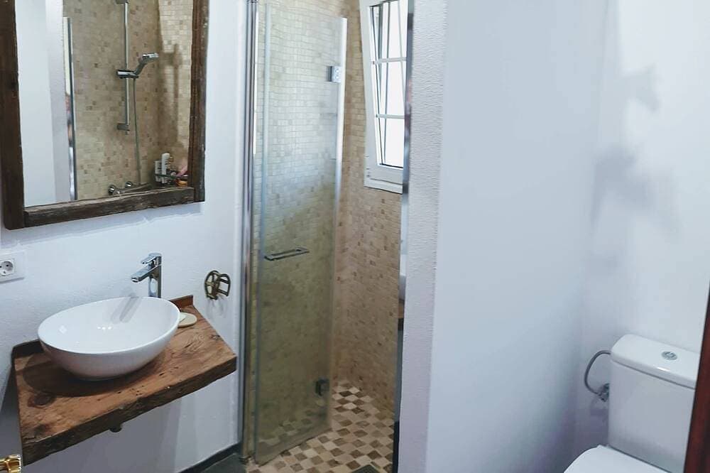 Foto 3 von 21: Romantischer Kurzurlaub, Luxus-Ferienhaus mit großem beheiztem Privatpool