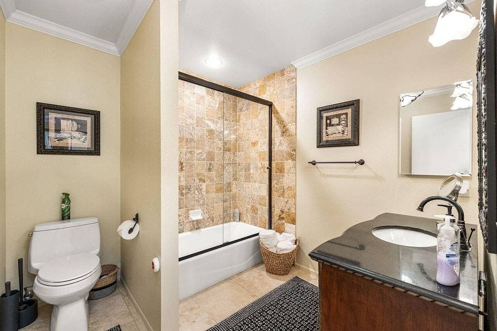 Foto 3 von 15: Beautiful condo at the Oasis Palm Desert. Golf and community pool