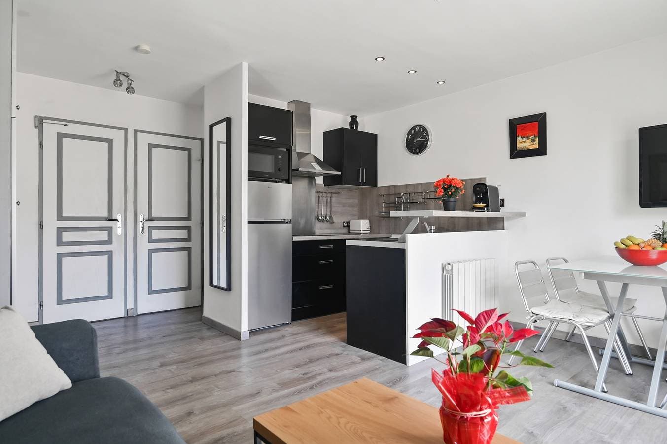 Foto 9 von 22: Appartement „Le Panorama“ mit Meerblick, Balkon, WLAN und Parkplatz