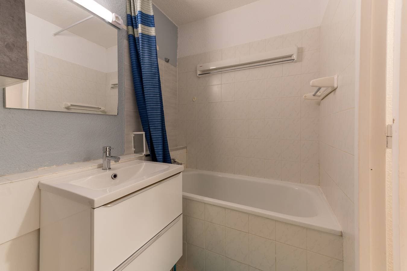 Foto 5 von 12: Ferienwohnung für 4 Personen mit Balkon